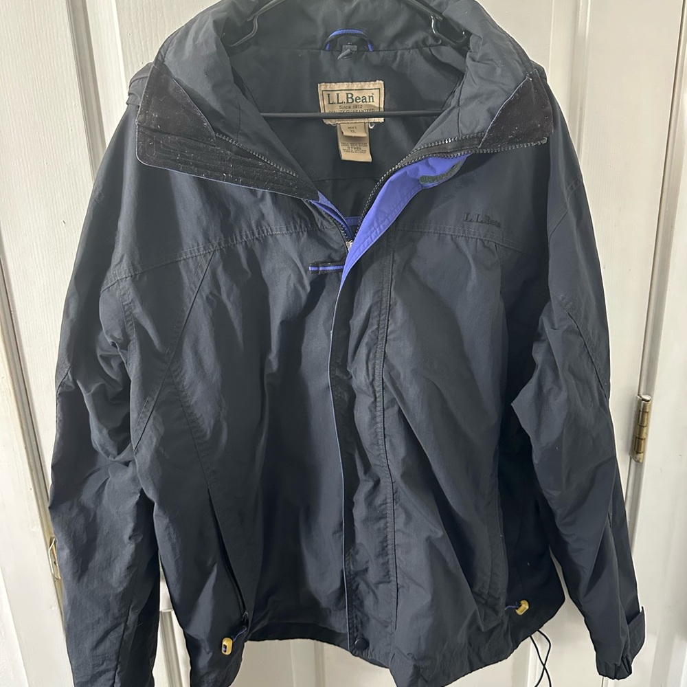 L.L. Bean Men's Vintage Lightweight nylon shell / windbreaker / rain jacket